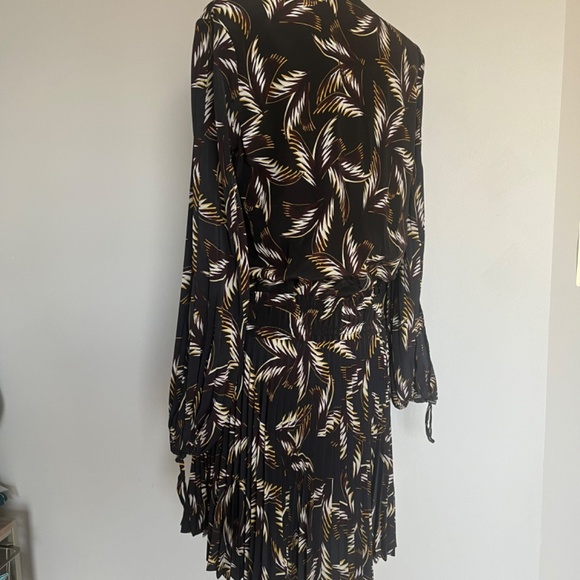 A.L.C. Rory Pleated palm leaves Retro Miami Cocktail V-neck Silk Mini Dress - Picture 11 of 16